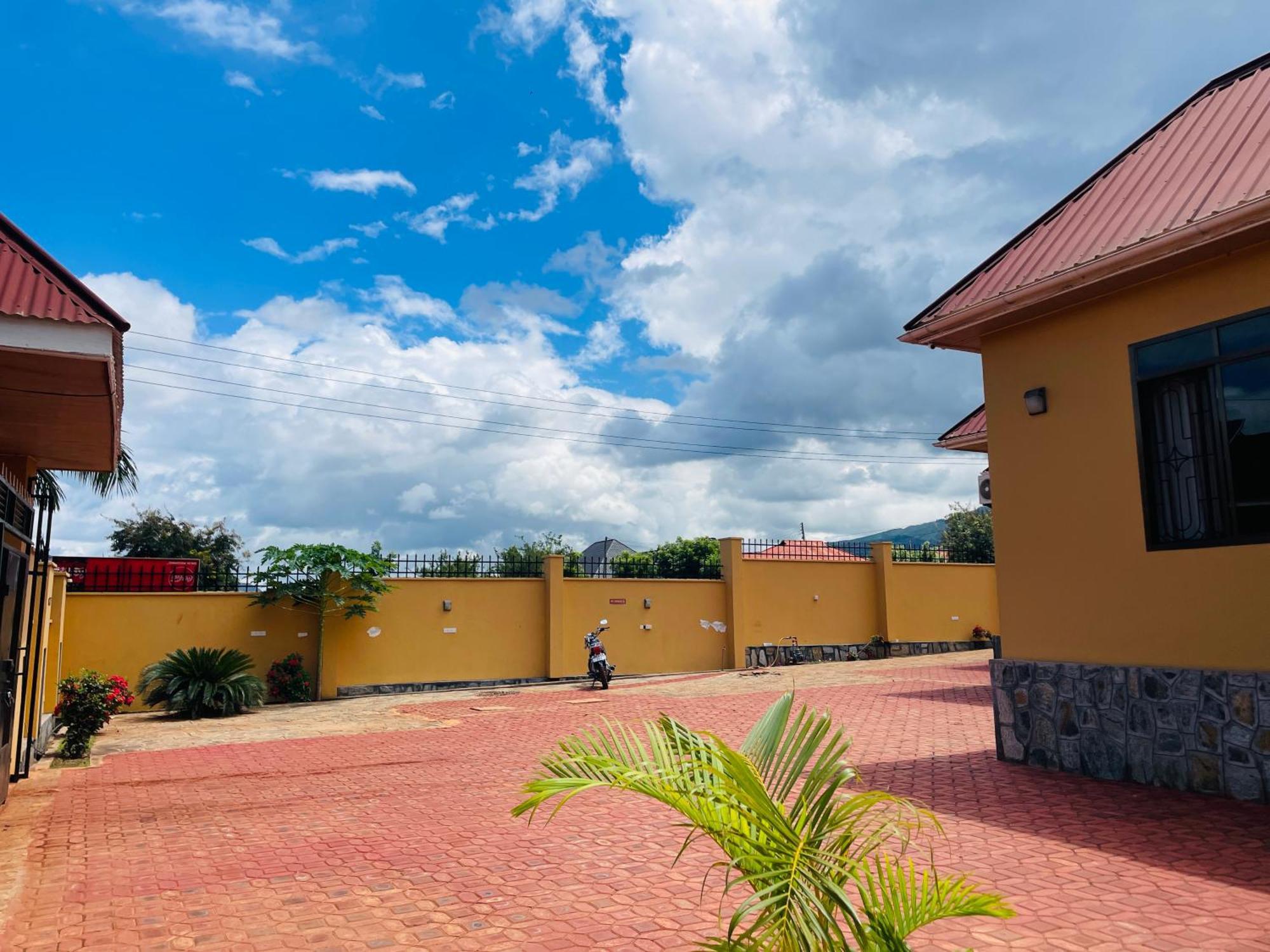 Kdp Lodge Kihonda Morogoro エクステリア 写真